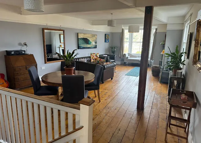 Four Story Townhouse With Sea Views